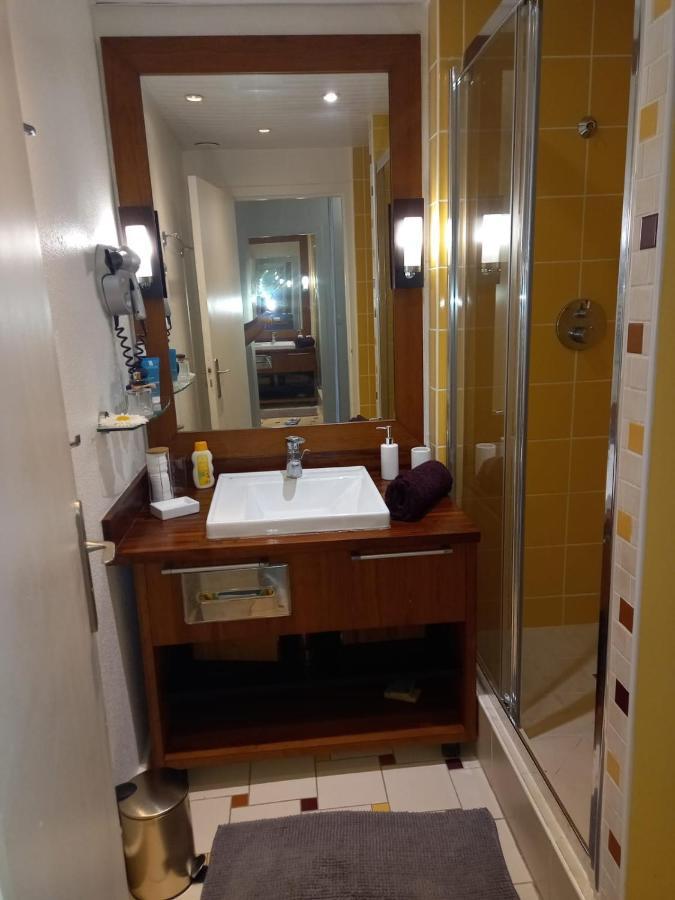 Grand Studio De 41 M², Vue Mer Et Jardin Tropical. Le Gosier  Εξωτερικό φωτογραφία
